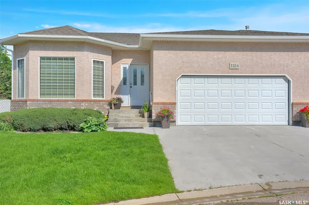 3324 Buckingham Drive E Regina SK S4V 2S8
