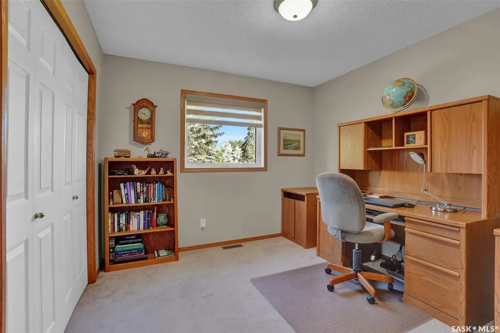 3324 Buckingham Drive E Regina SK S4V 2S8