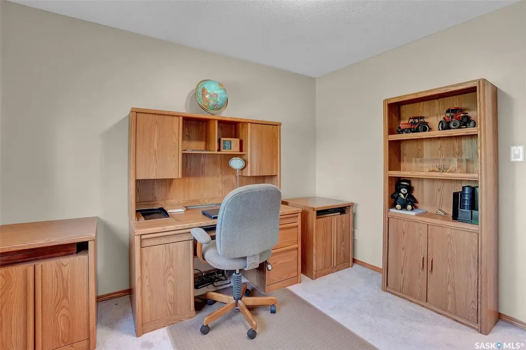 3324 Buckingham Drive E Regina SK S4V 2S8