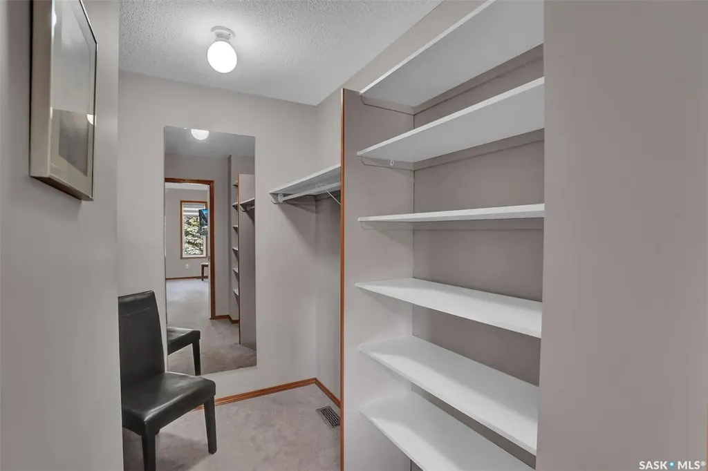 3324 Buckingham Drive E Regina SK S4V 2S8
