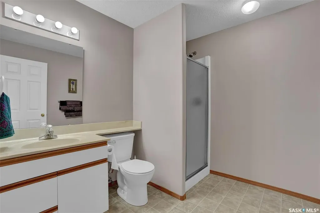 3324 Buckingham Drive E Regina SK S4V 2S8