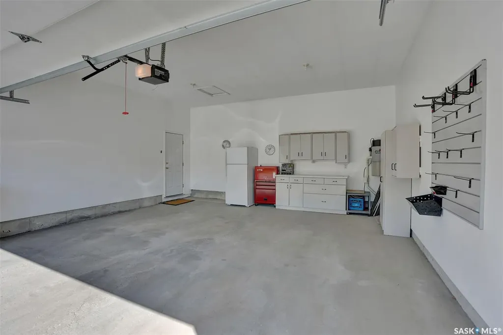 3324 Buckingham Drive E Regina SK S4V 2S8