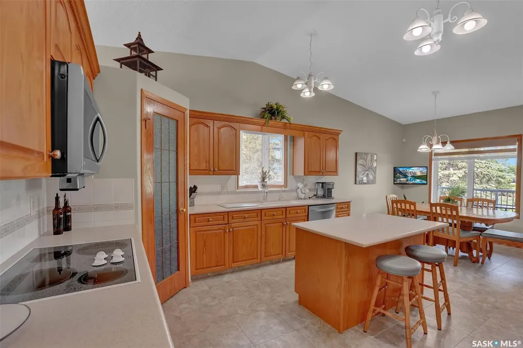 3324 Buckingham Drive E Regina SK S4V 2S8