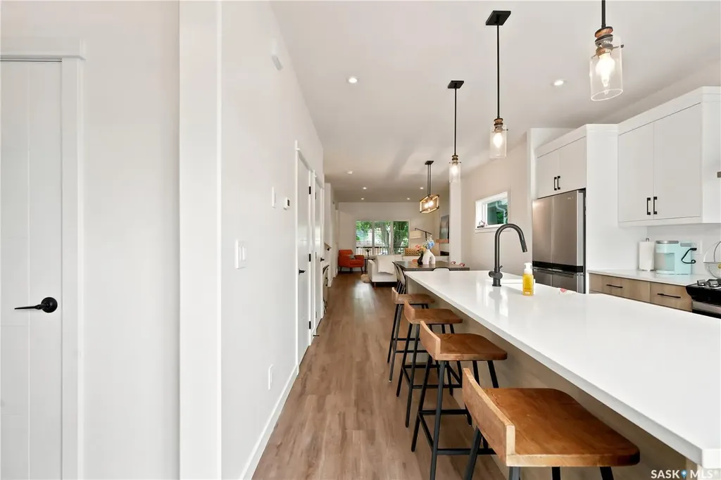 825 Osborne Street Saskatoon SK S7K 0Y6