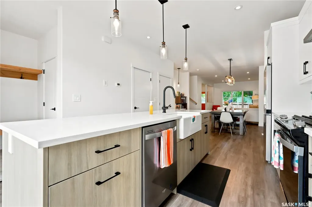825 Osborne Street Saskatoon SK S7K 0Y6