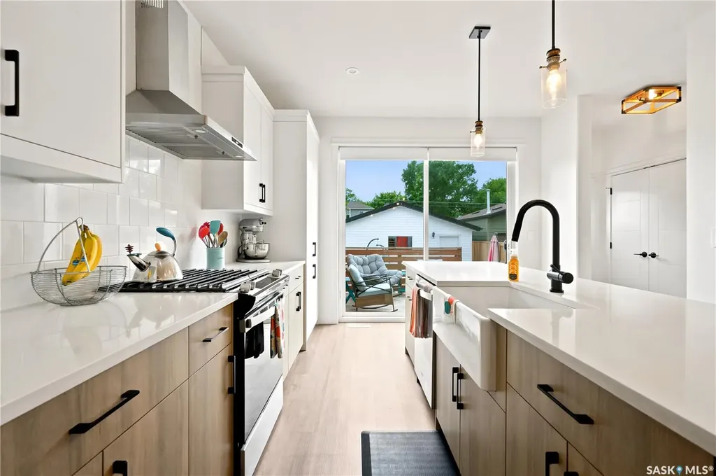 825 Osborne Street Saskatoon SK S7K 0Y6