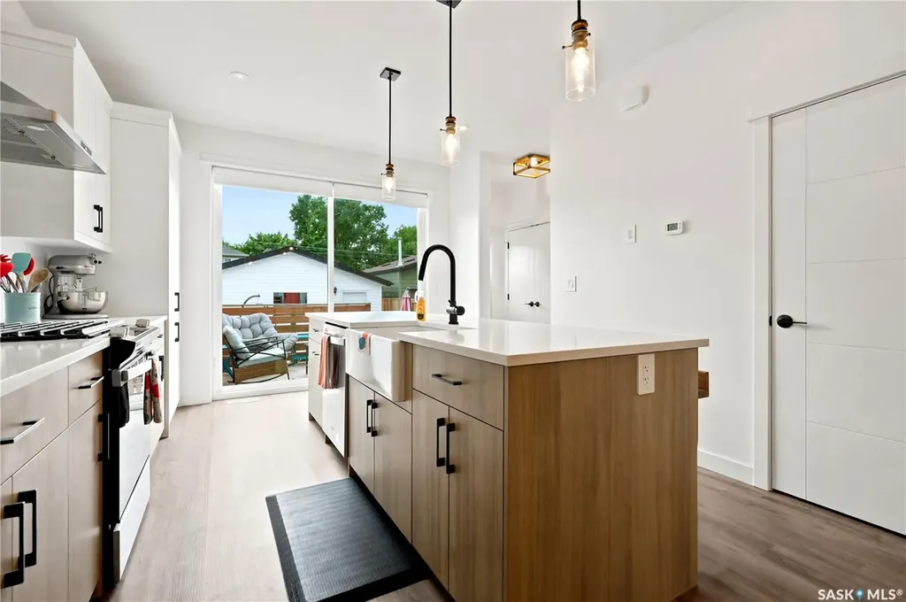 825 Osborne Street Saskatoon SK S7K 0Y6