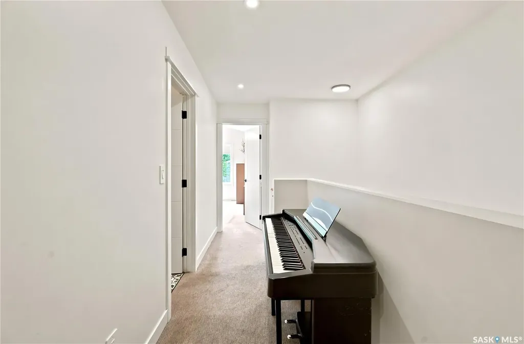 825 Osborne Street Saskatoon SK S7K 0Y6