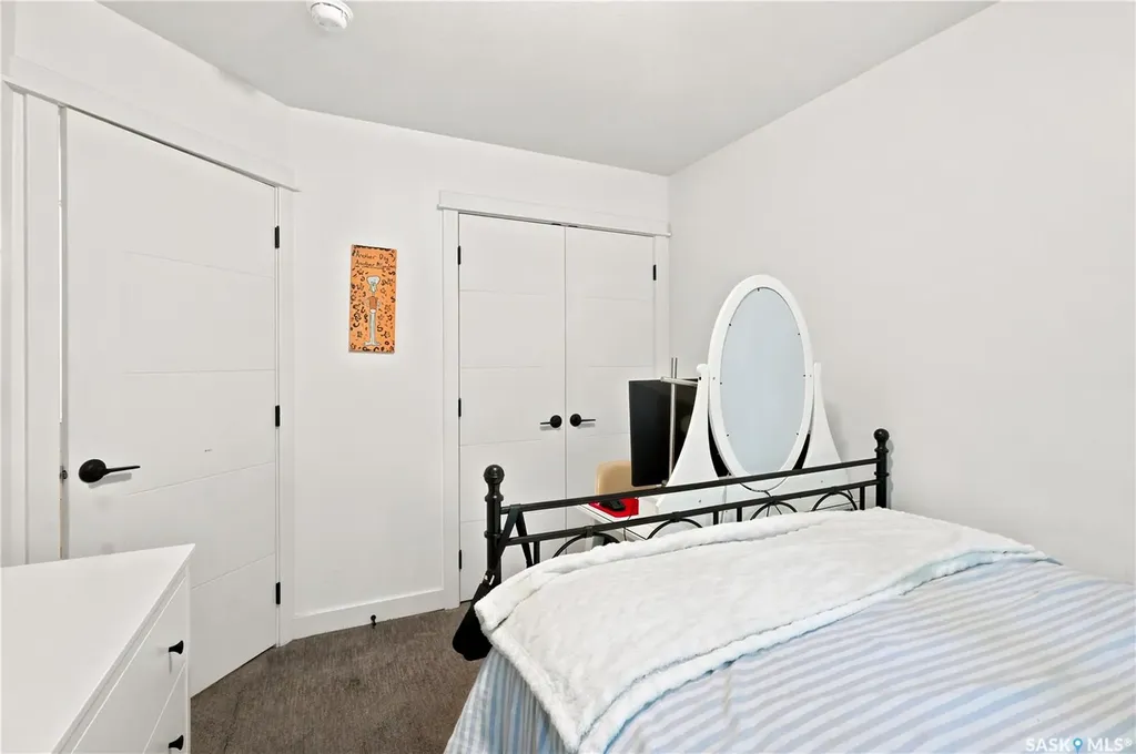 825 Osborne Street Saskatoon SK S7K 0Y6