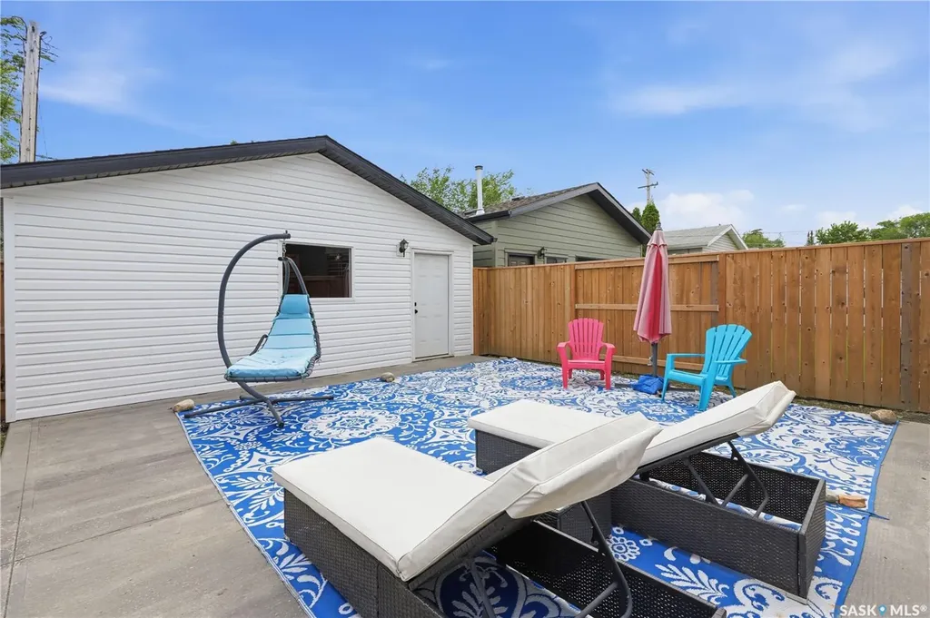 825 Osborne Street Saskatoon SK S7K 0Y6