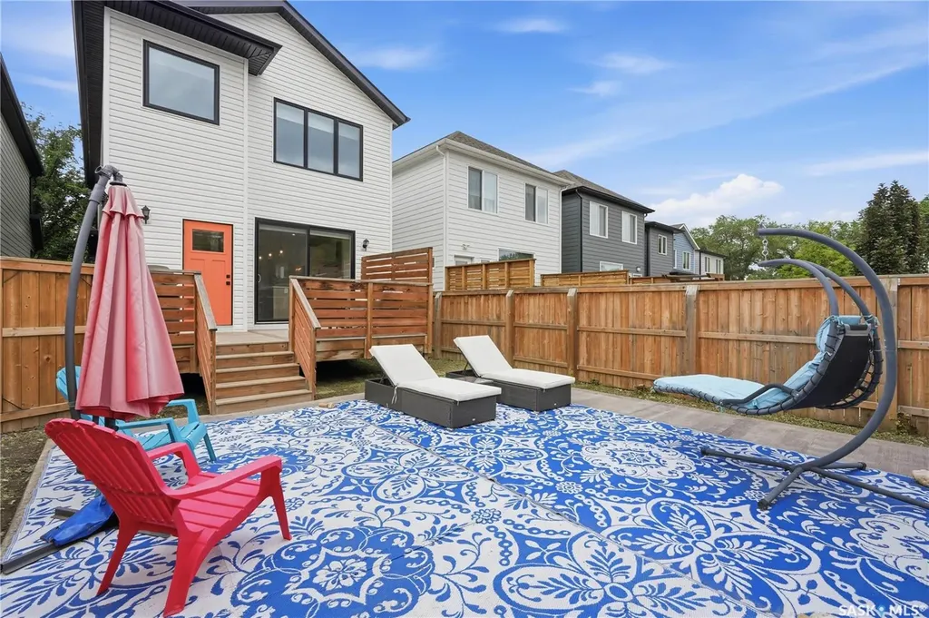 825 Osborne Street Saskatoon SK S7K 0Y6