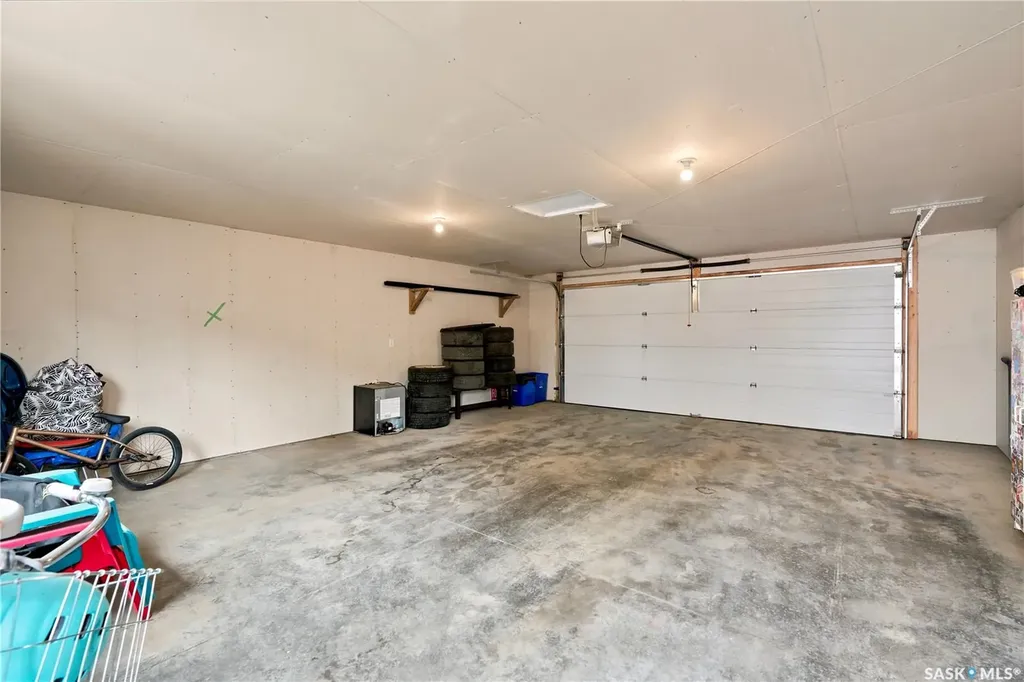 825 Osborne Street Saskatoon SK S7K 0Y6