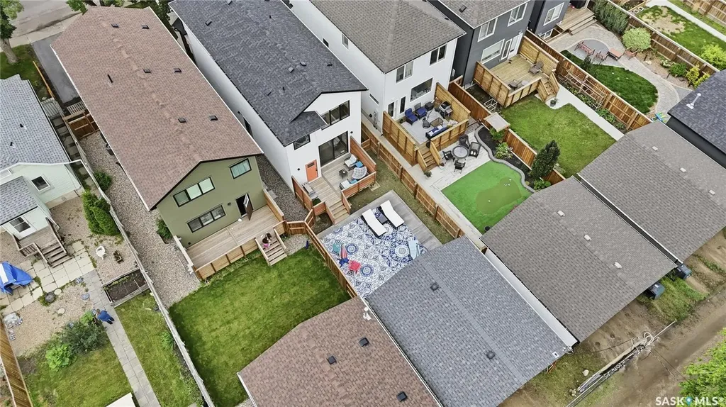 825 Osborne Street Saskatoon SK S7K 0Y6