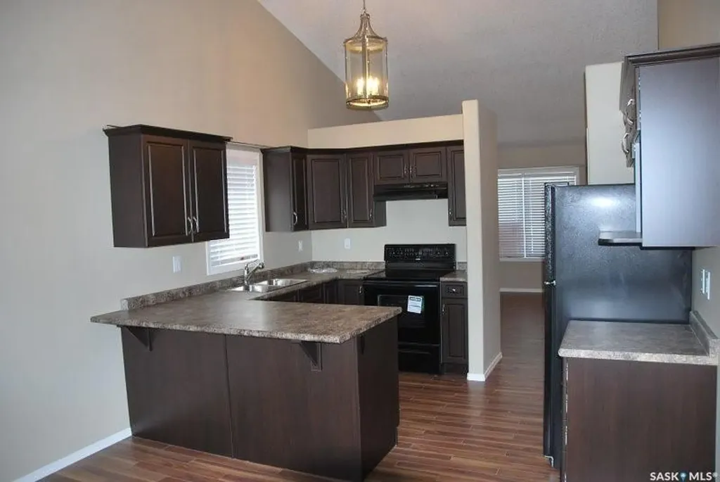 246 Sutter Place Saskatoon SK S7T 0R3