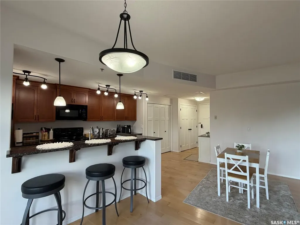1220 Blackfoot Drive Regina SK S4S 6T2