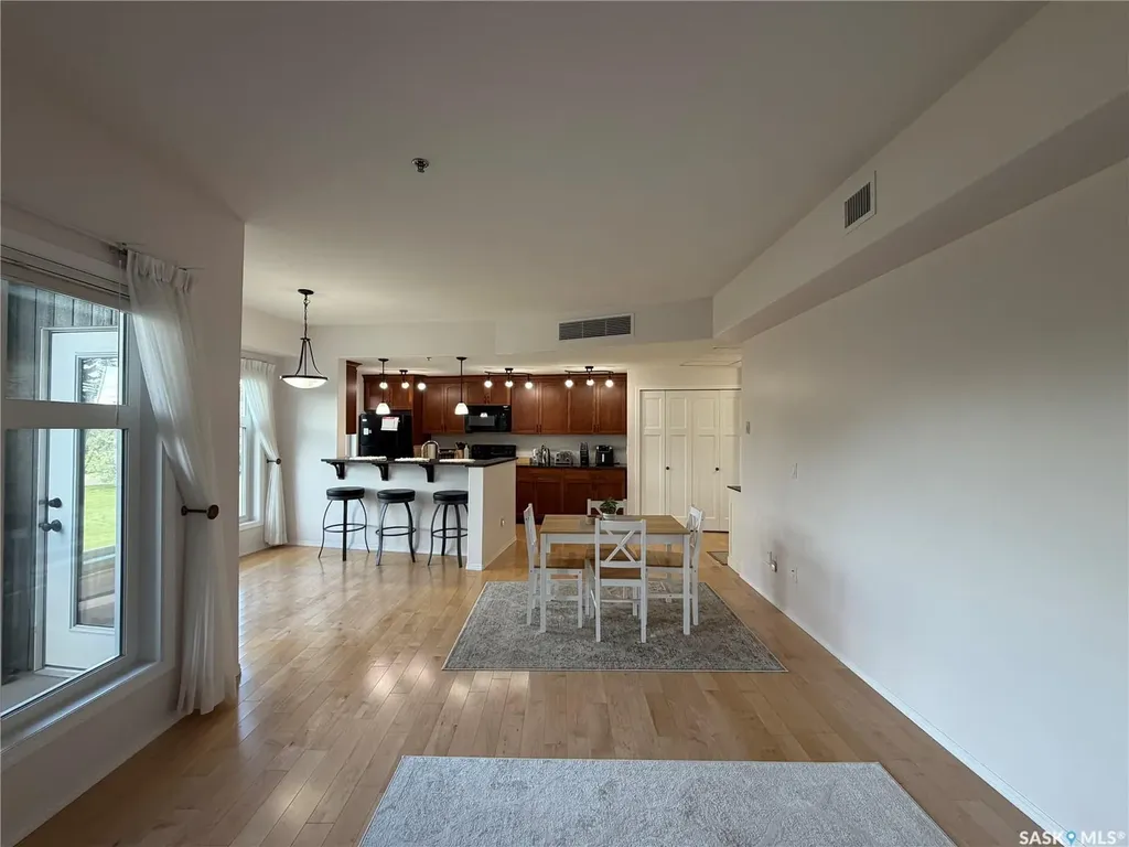 1220 Blackfoot Drive Regina SK S4S 6T2