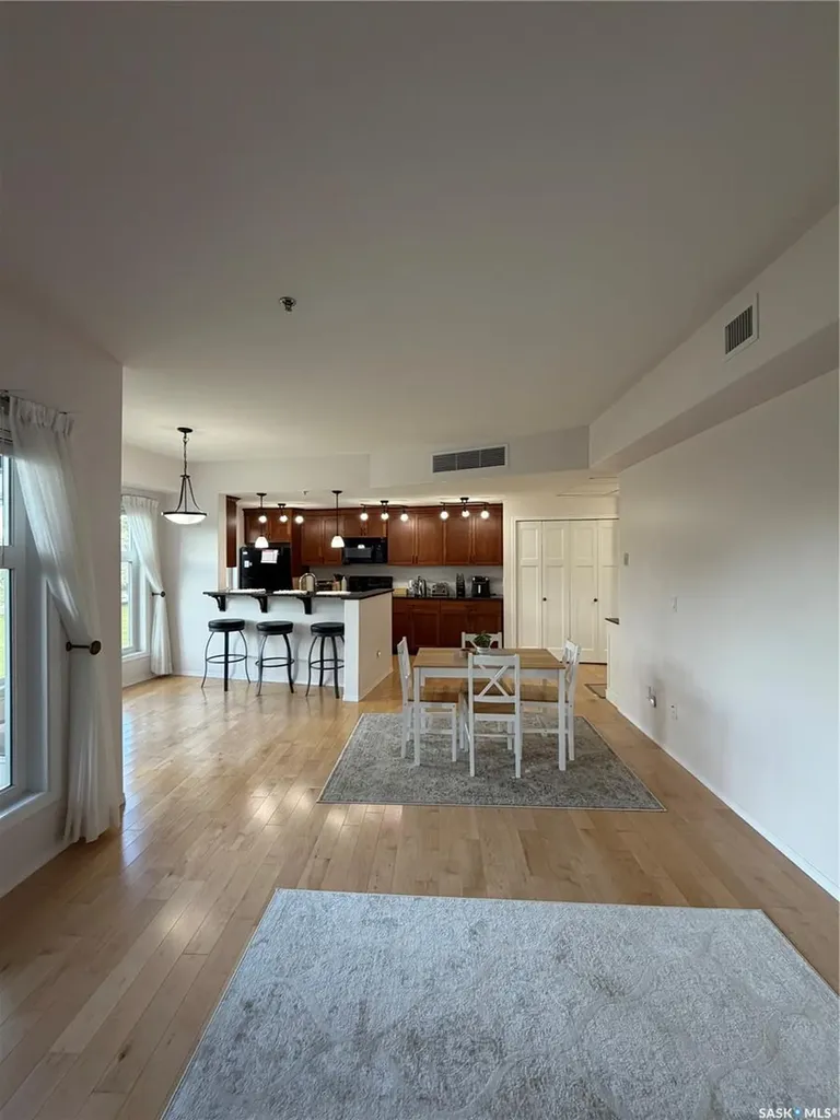 1220 Blackfoot Drive Regina SK S4S 6T2