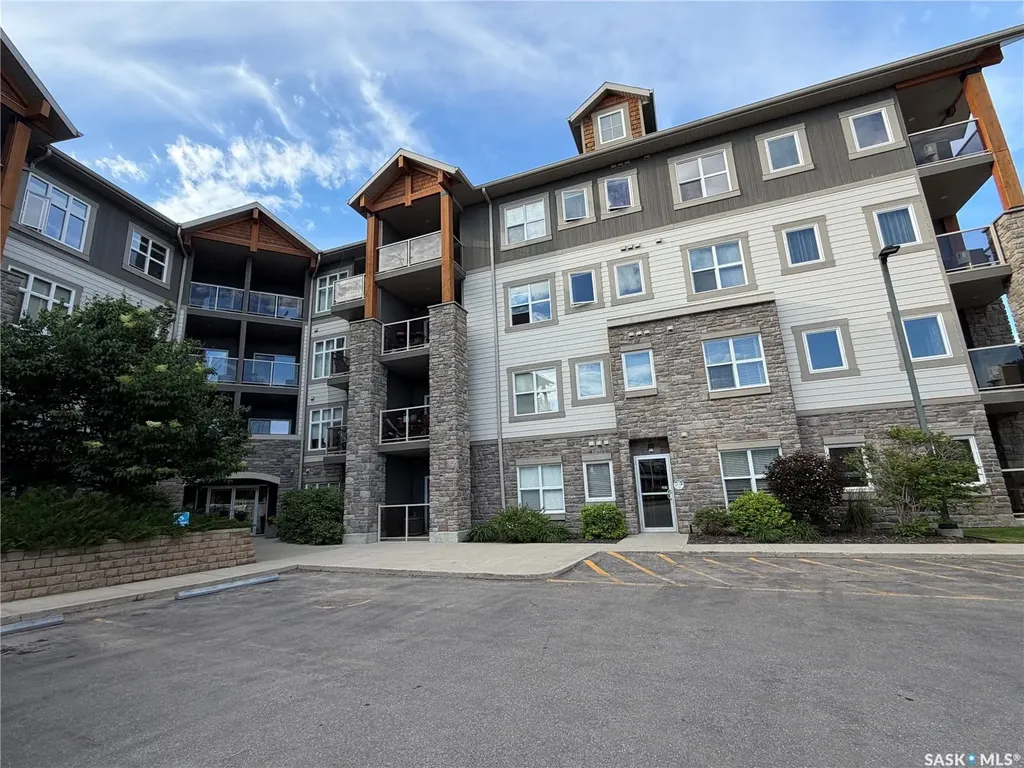 1220 Blackfoot Drive Regina SK S4S 6T2
