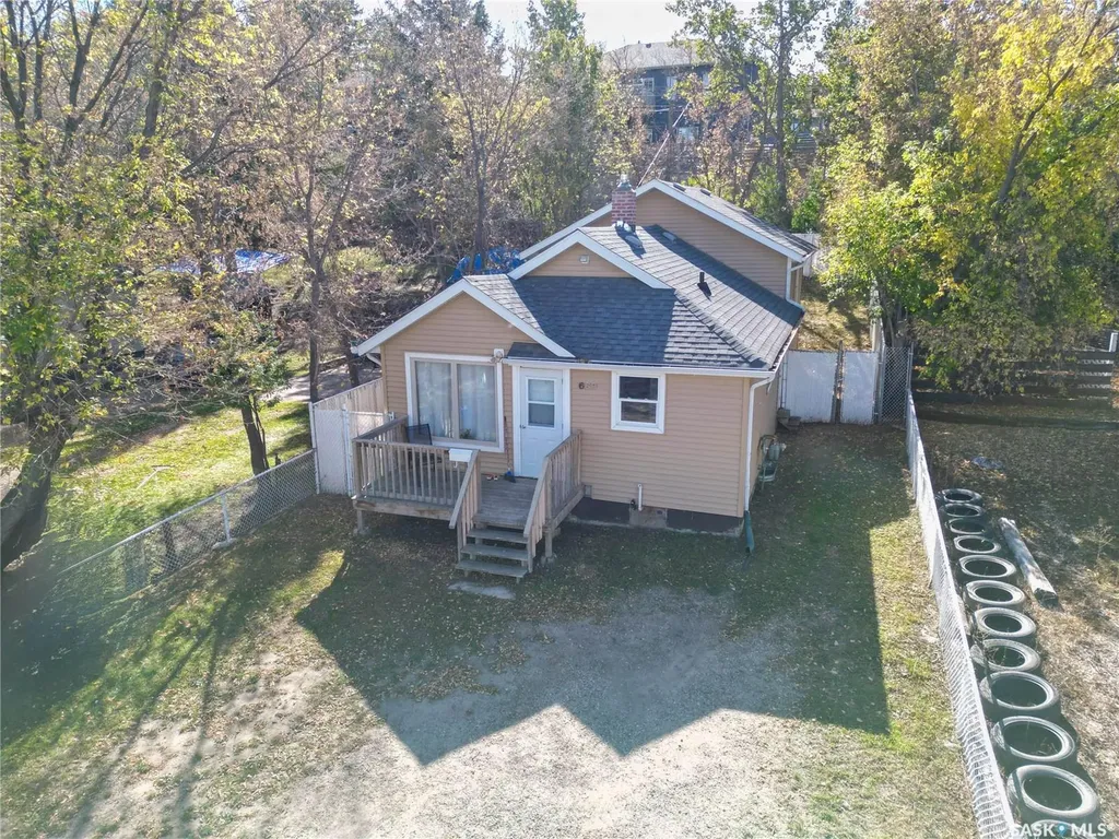 669 18th Street W Prince Albert SK S6V 4A7