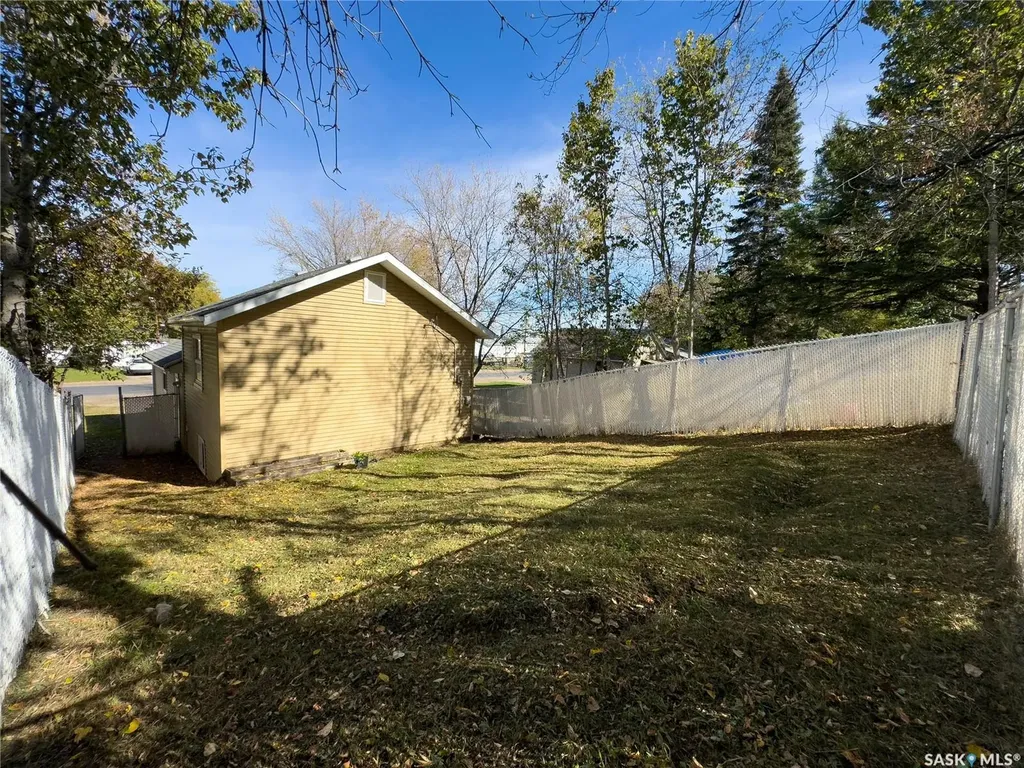 669 18th Street W Prince Albert SK S6V 4A7