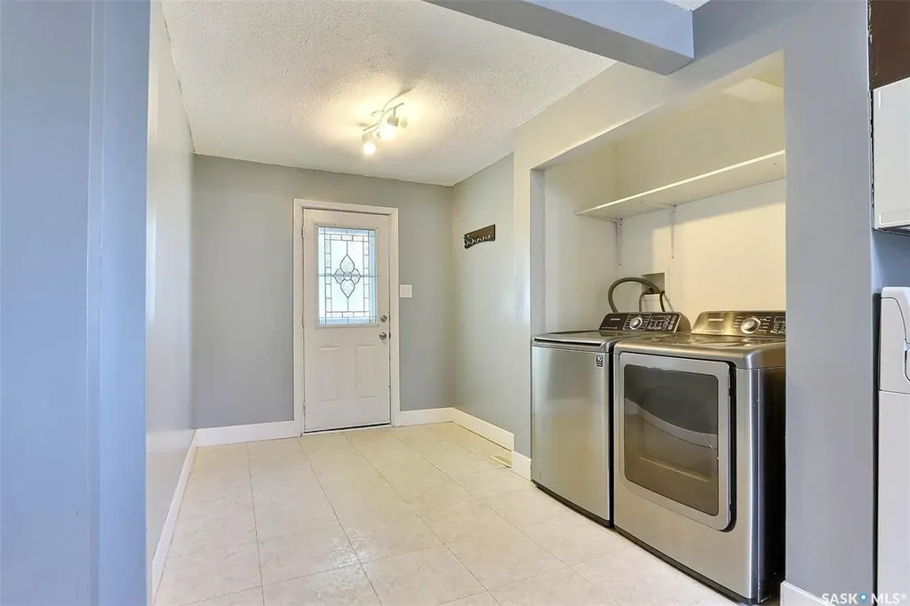 669 18th Street W Prince Albert SK S6V 4A7