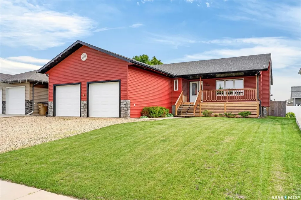 209 Regent Street Melfort SK S0E 1A0