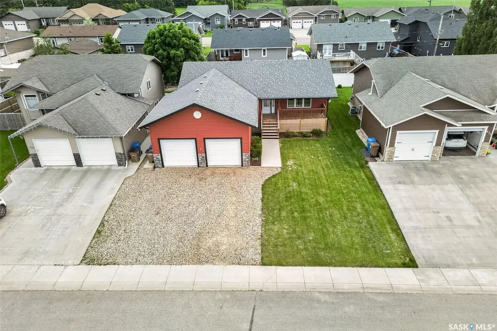 209 Regent Street Melfort SK S0E 1A0