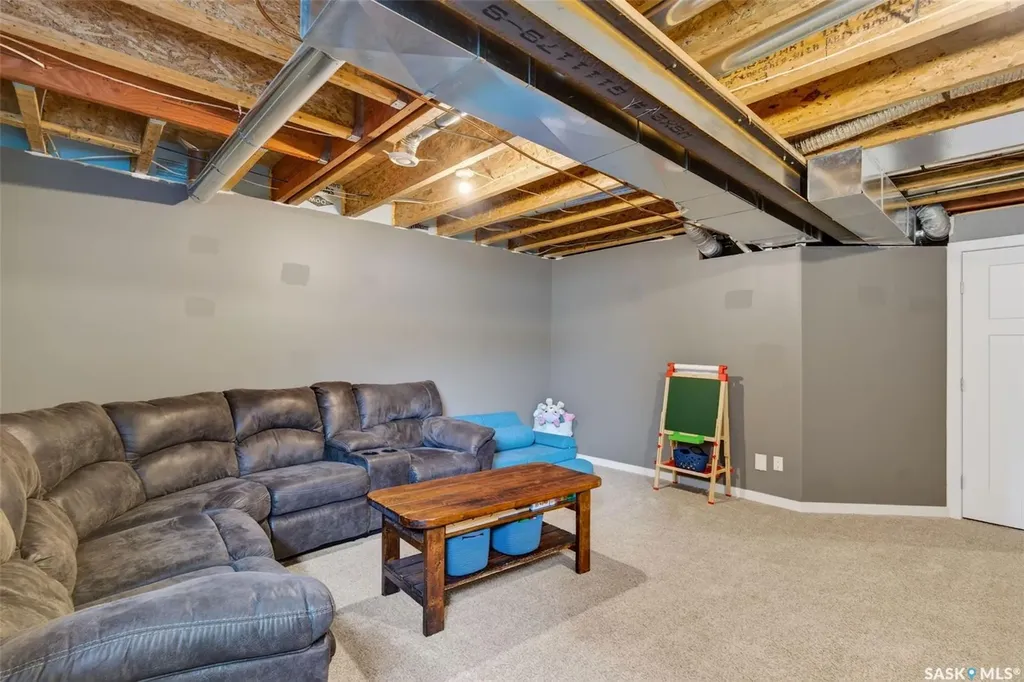 209 Regent Street Melfort SK S0E 1A0