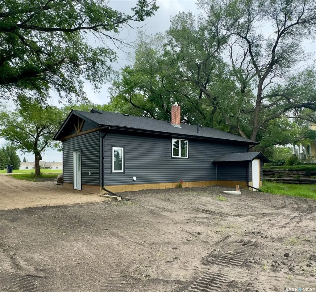 324 Penner Street Waldheim SK S0K 4R0