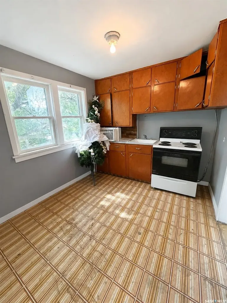 2364 Proton Avenue Gull Lake SK S0N 1A0