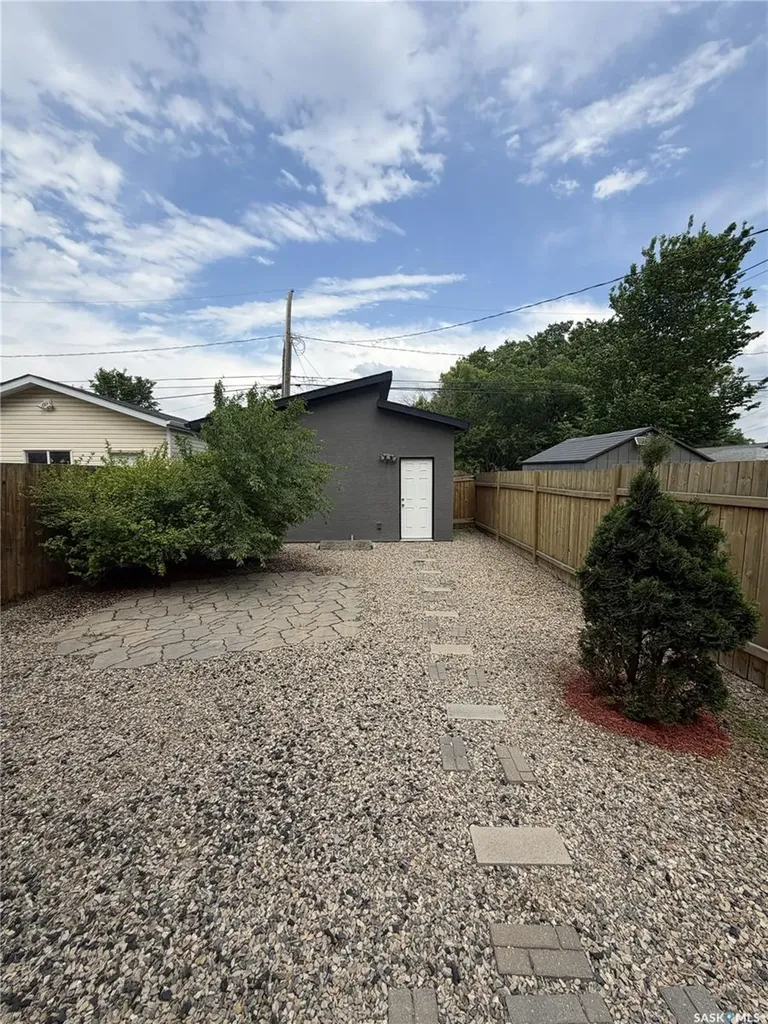 2043 Broder Street Regina SK S4N 3S3