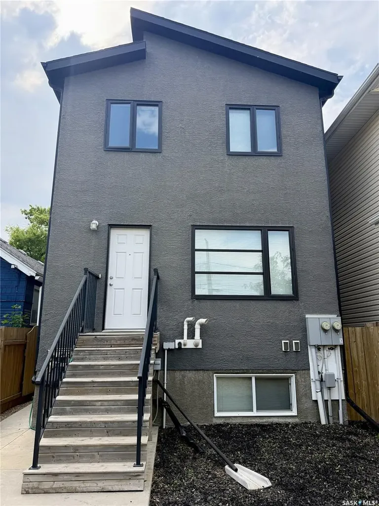 2043 Broder Street Regina SK S4N 3S3