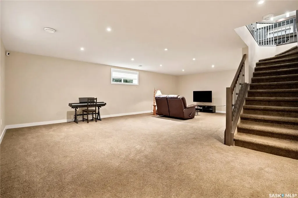 3973 Sandhill Crescent Regina SK S4V 3G7