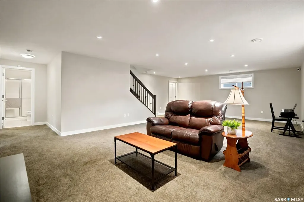 3973 Sandhill Crescent Regina SK S4V 3G7