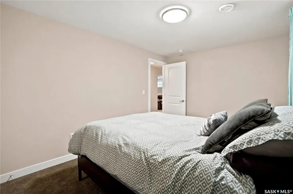 3973 Sandhill Crescent Regina SK S4V 3G7