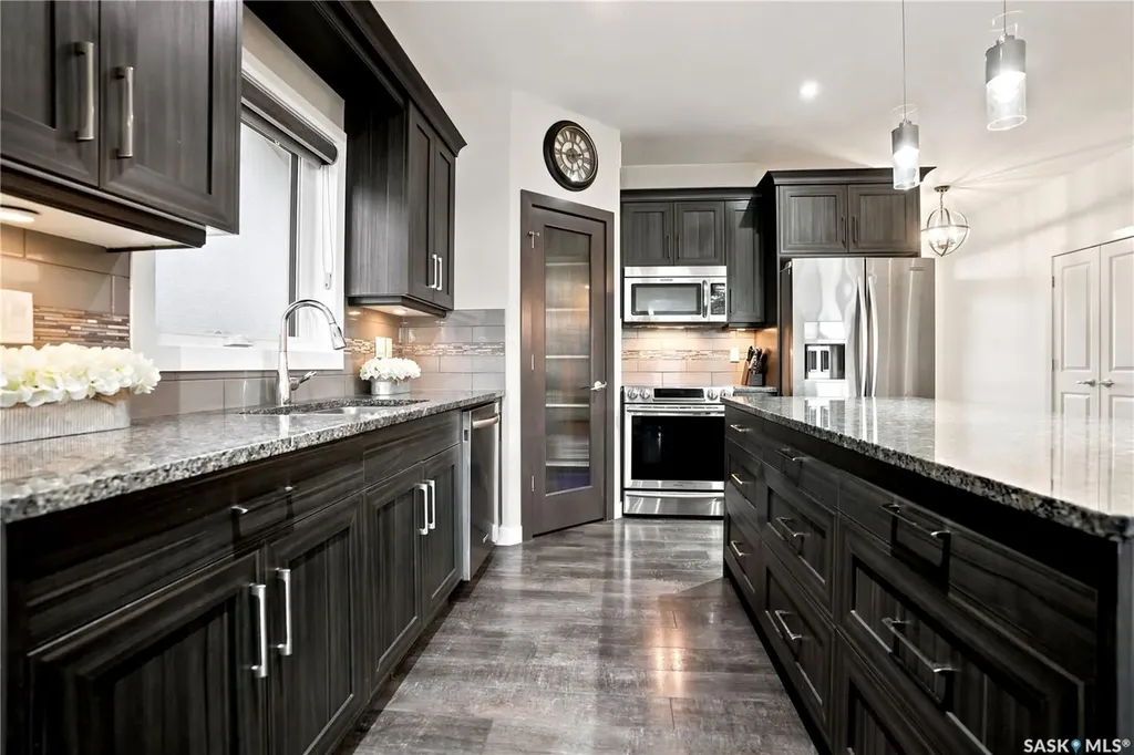3973 Sandhill Crescent Regina SK S4V 3G7