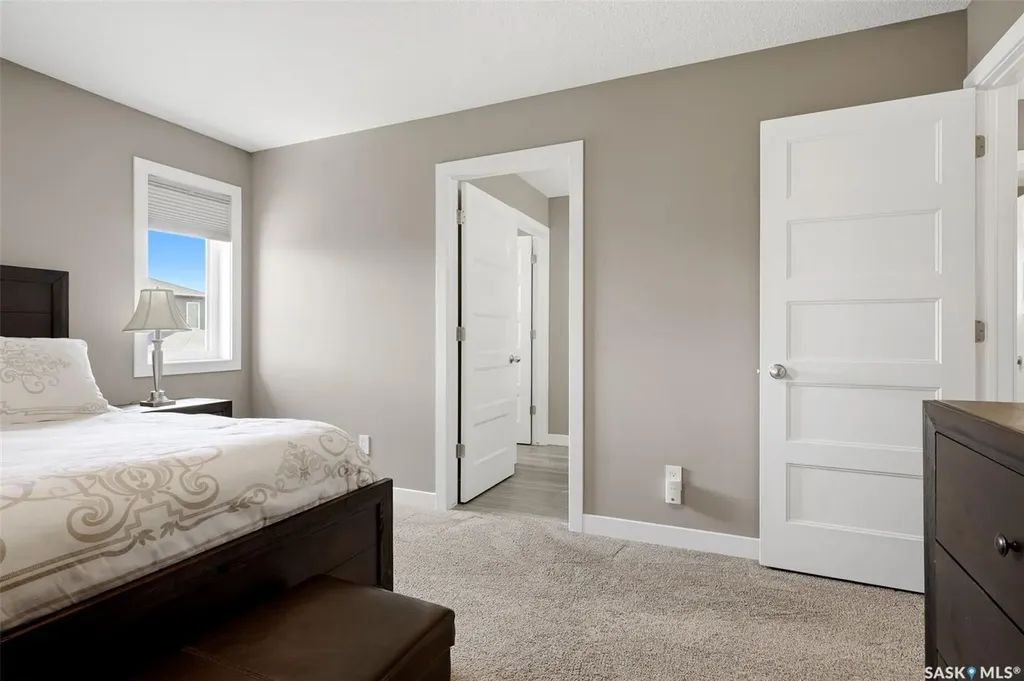 5113 Snowbirds Crescent Regina SK S4W 0H5
