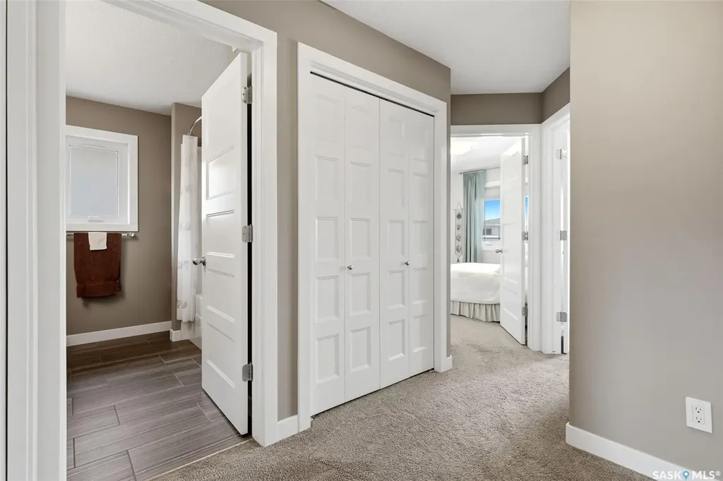 5113 Snowbirds Crescent Regina SK S4W 0H5
