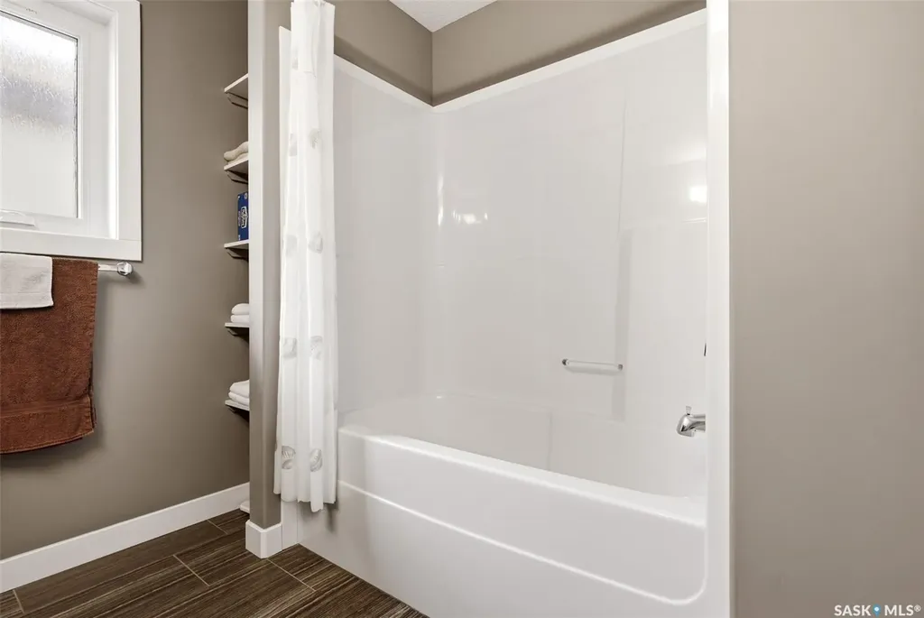 5113 Snowbirds Crescent Regina SK S4W 0H5