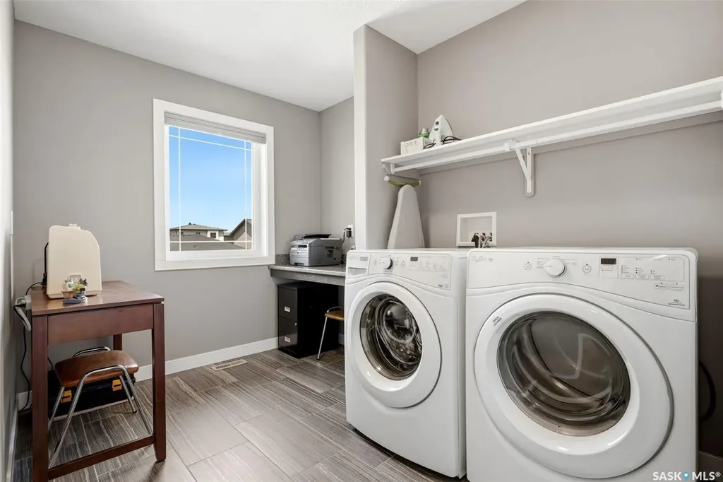 5113 Snowbirds Crescent Regina SK S4W 0H5