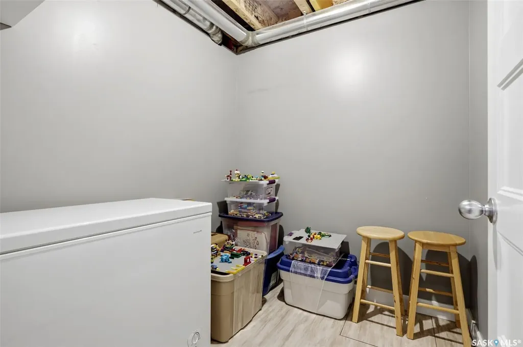 5113 Snowbirds Crescent Regina SK S4W 0H5