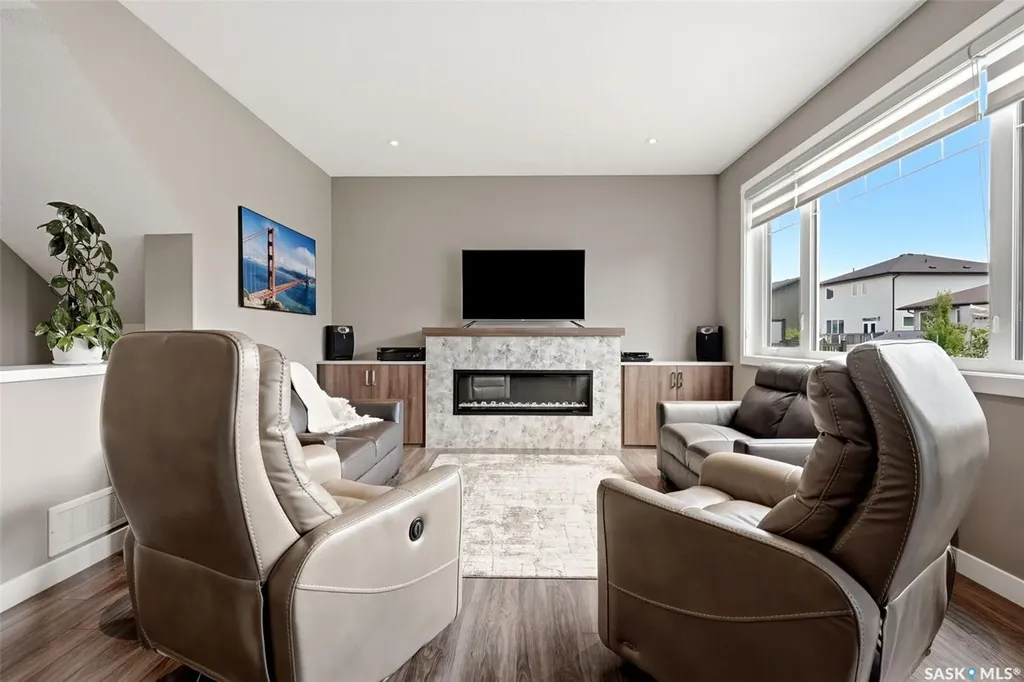 5113 Snowbirds Crescent Regina SK S4W 0H5