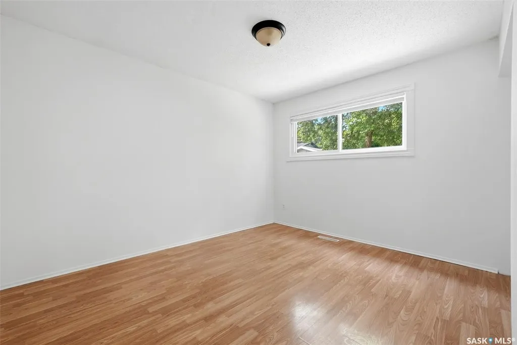 120 Shannon Road Regina SK S4S 5B1