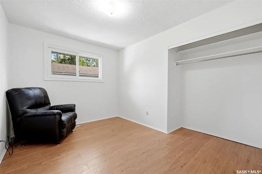 120 Shannon Road Regina SK S4S 5B1