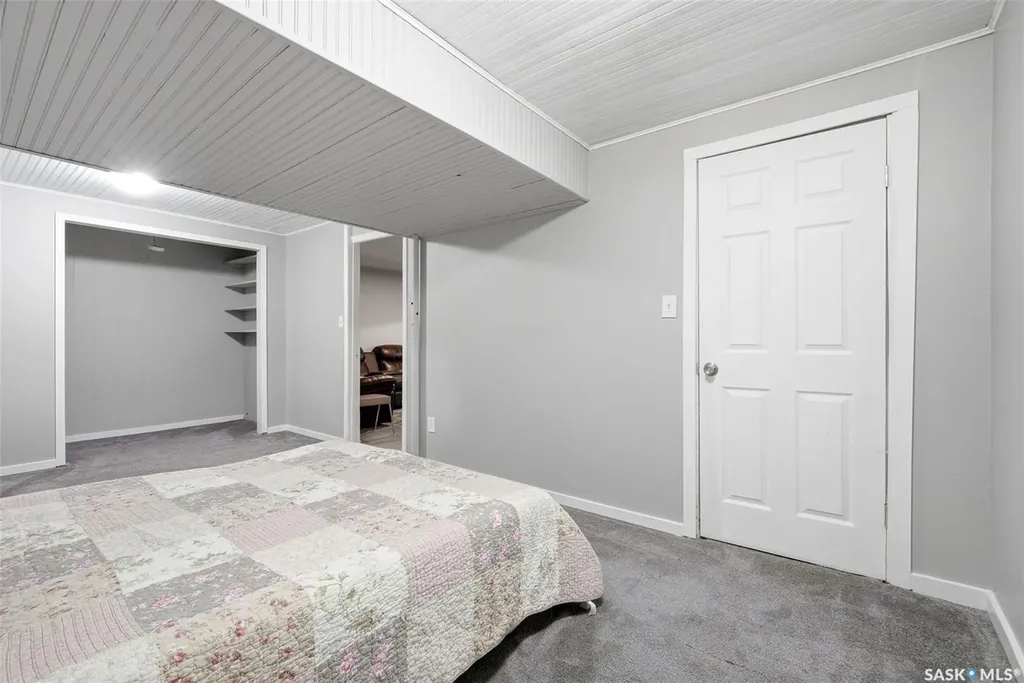 120 Shannon Road Regina SK S4S 5B1