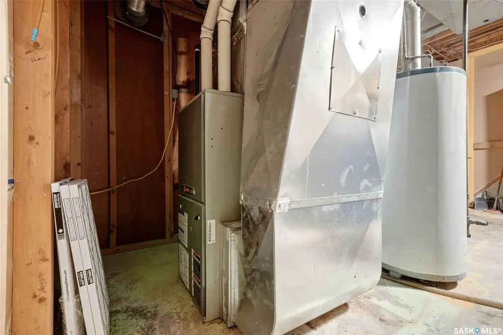 120 Shannon Road Regina SK S4S 5B1