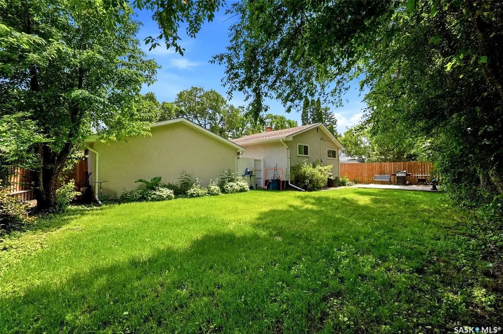 120 Shannon Road Regina SK S4S 5B1