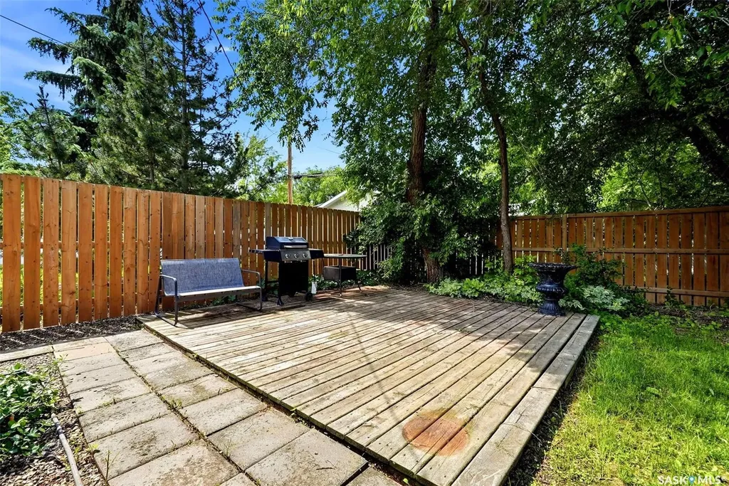 120 Shannon Road Regina SK S4S 5B1