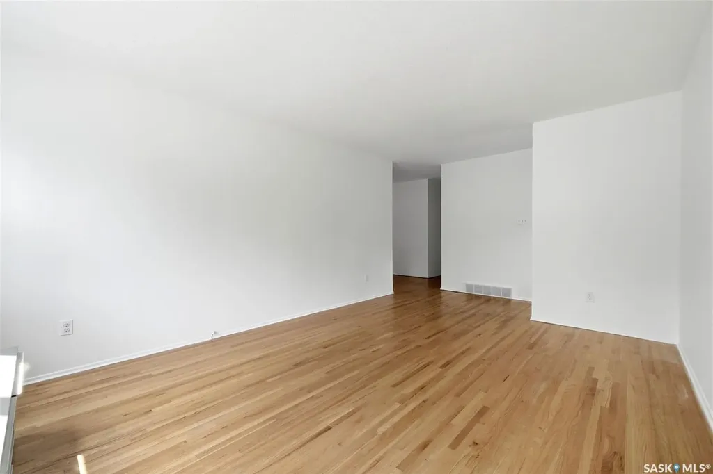 120 Shannon Road Regina SK S4S 5B1