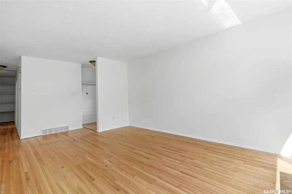 120 Shannon Road Regina SK S4S 5B1